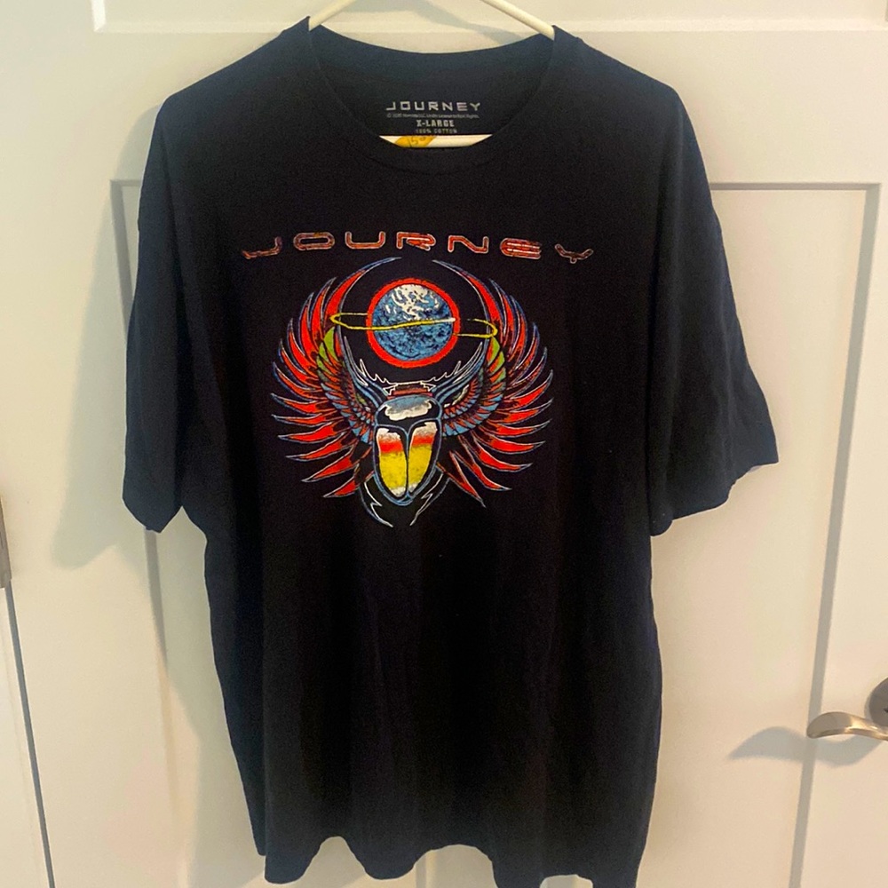 Journey band shirt; retro; comfy